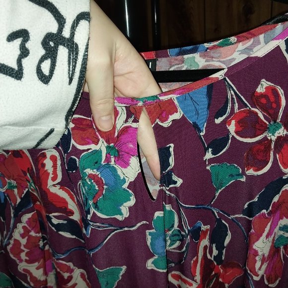 1567 - NWOT Roz & Ali Floral Flowy Mini Dress (XL) - Picture 3 of 4